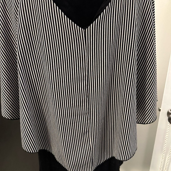 Casual Blouse - Picture 8 of 8